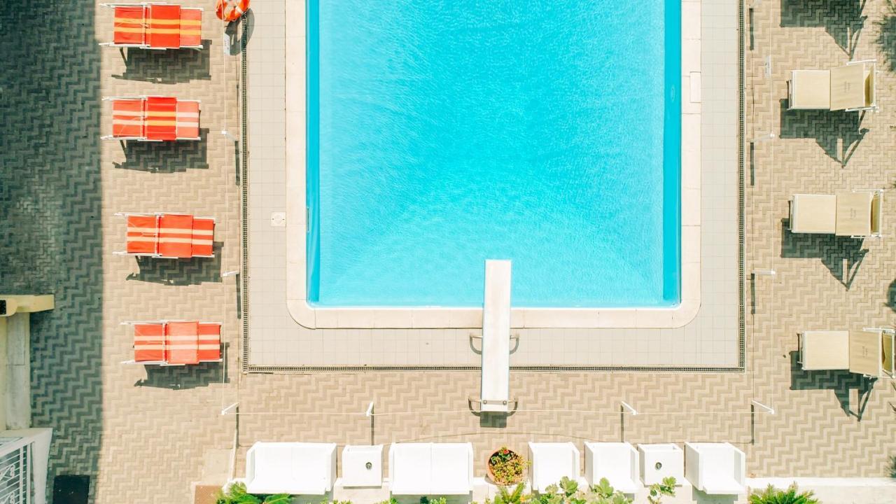 فندق بيفرلي ريميني المظهر الخارجي الصورة